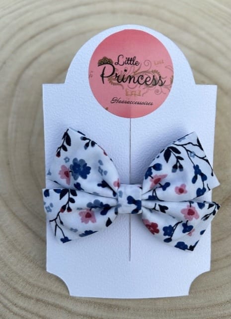 Strik Emma-Wit met Blauwe Bloemetjes